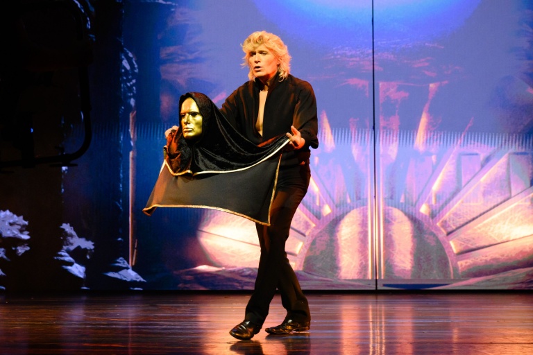 Hans Klok - Face the Future