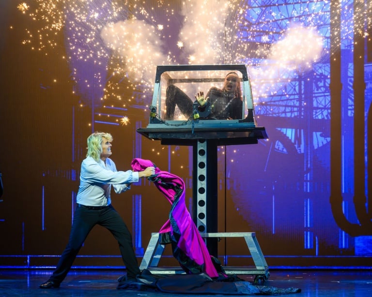 Hans Klok - Face the Future