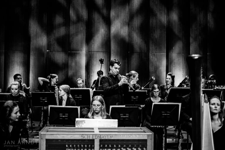 Suol Philharmonic - West en Oost